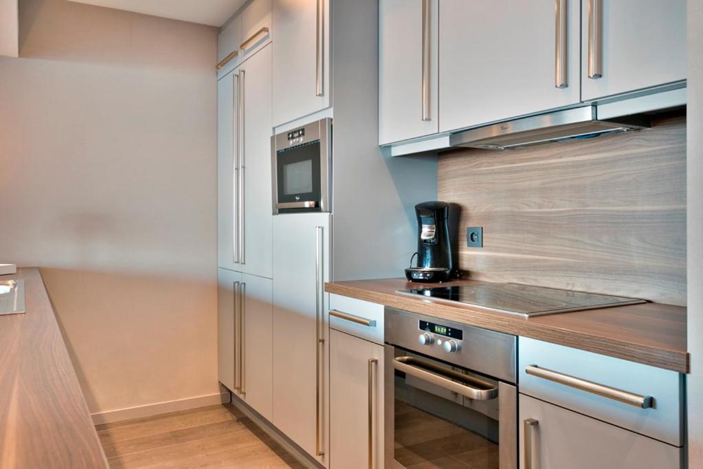 Montezuma Luxe Studio Met Frontaal Zeezicht Zonder Aparte Slaapkamer Apartment ออสเทนด์ ภายนอก รูปภาพ
